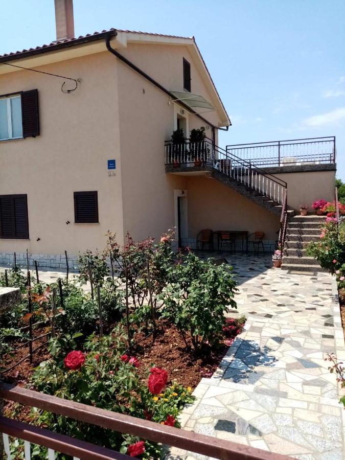 Apartments Rusin Linardici Екстер'єр фото