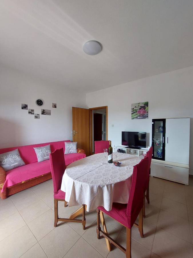 Apartments Rusin Linardici Екстер'єр фото